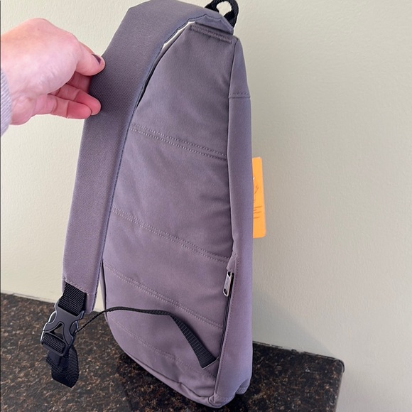 Carhartt Gray Crossbody Sling Bag (NWT) - Picture 5 of 11